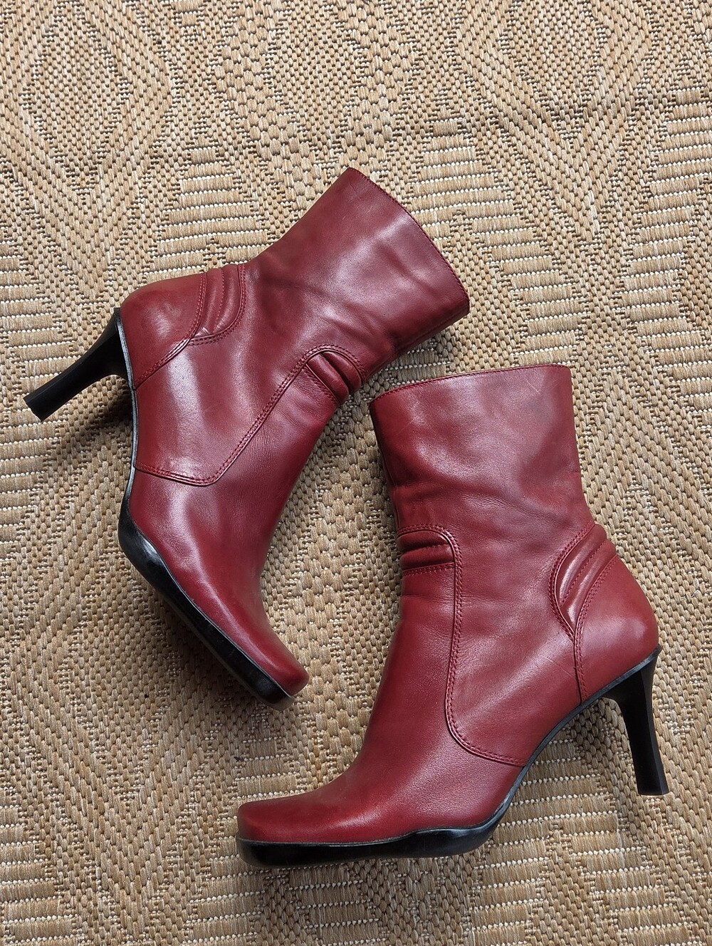 Women’s Red Leather Mid-Calf Boots - Picture 2 of 12